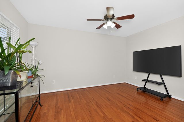 2081 Blankenbecker Drive, Florence, KY 41042