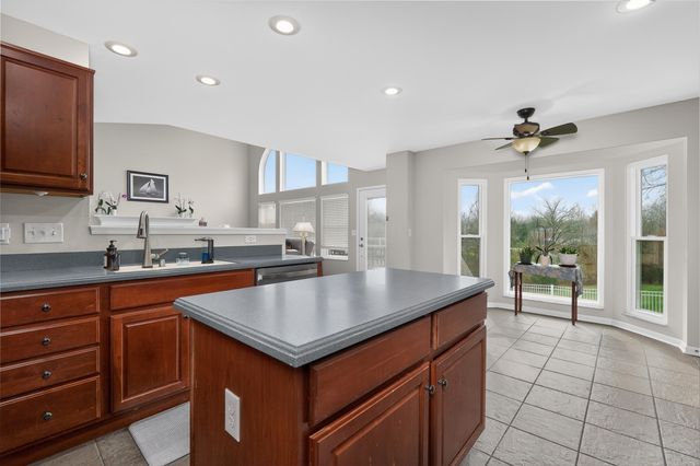 2081 Blankenbecker Drive, Florence, KY 41042