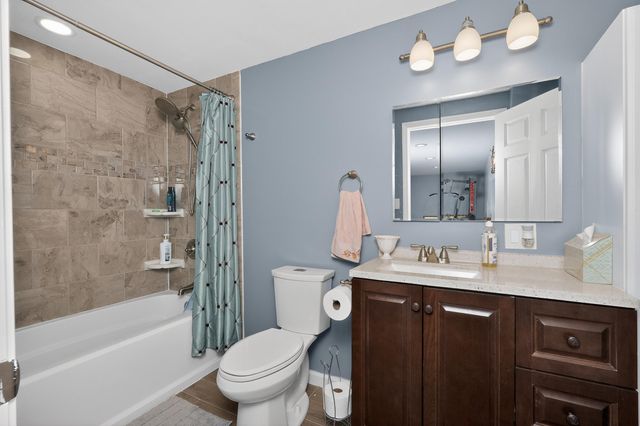 2081 Blankenbecker Drive, Florence, KY 41042