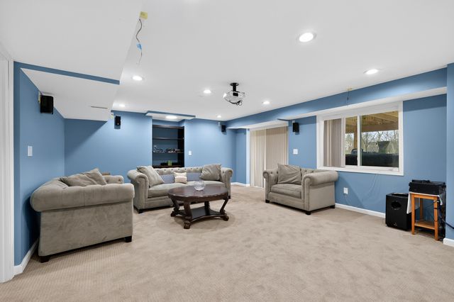 2081 Blankenbecker Drive, Florence, KY 41042