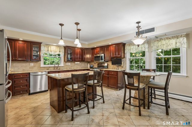 5 Starr Lane, Bethel, CT 06801