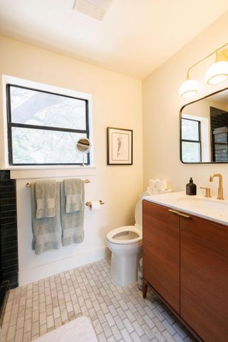 7320 Cave HOLW, Austin, TX 78750