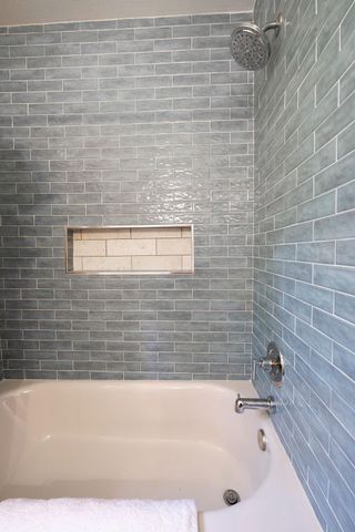 7320 Cave HOLW, Austin, TX 78750