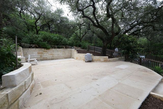 7320 Cave HOLW, Austin, TX 78750