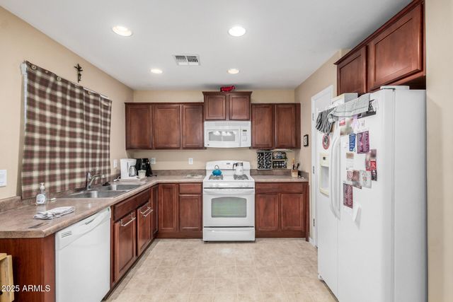 8048 W GEORGETOWN Way, Florence, AZ 85132