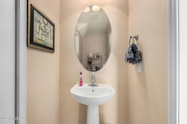 8048 W GEORGETOWN Way, Florence, AZ 85132