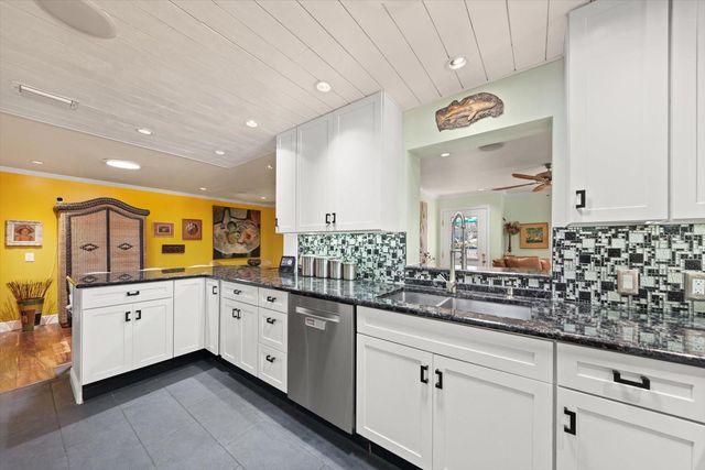 1921 CARDINAL ROAD, Dunedin, FL 34698