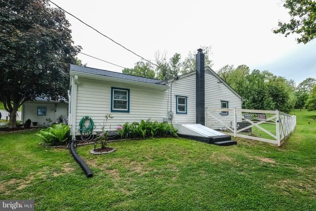83 HOSTLER RD, Harpers Ferry, WV 25425