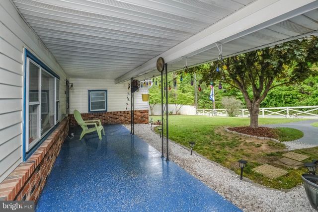 83 HOSTLER RD, Harpers Ferry, WV 25425