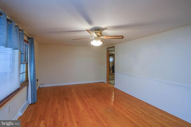 83 HOSTLER RD, Harpers Ferry, WV 25425