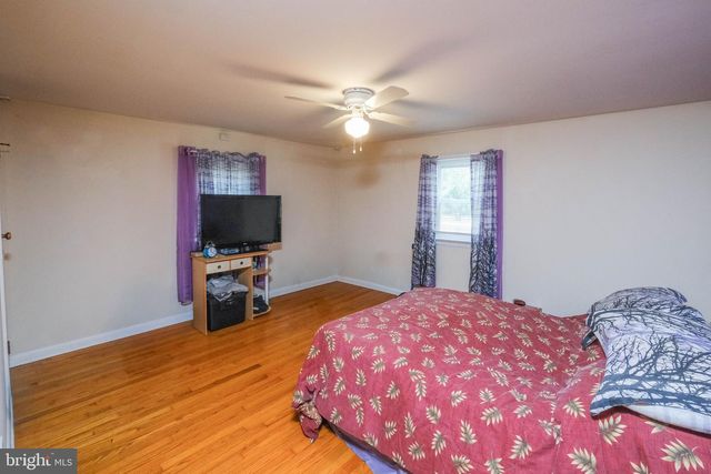83 HOSTLER RD, Harpers Ferry, WV 25425
