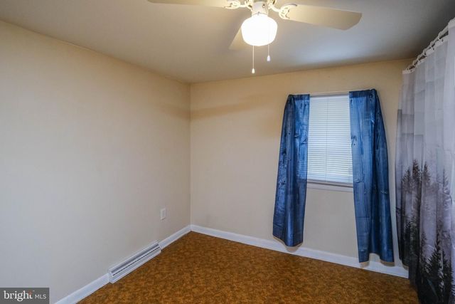83 HOSTLER RD, Harpers Ferry, WV 25425