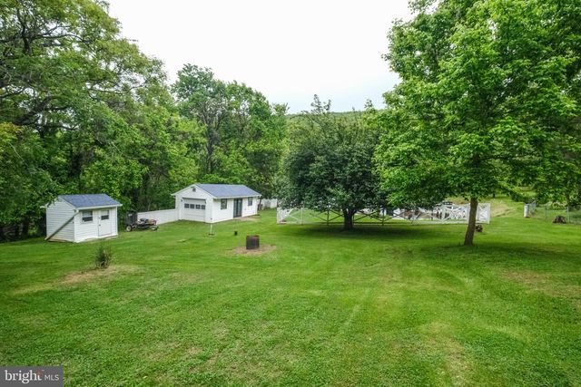 83 HOSTLER RD, Harpers Ferry, WV 25425