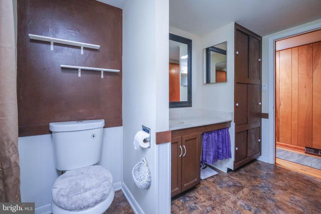 83 HOSTLER RD, Harpers Ferry, WV 25425