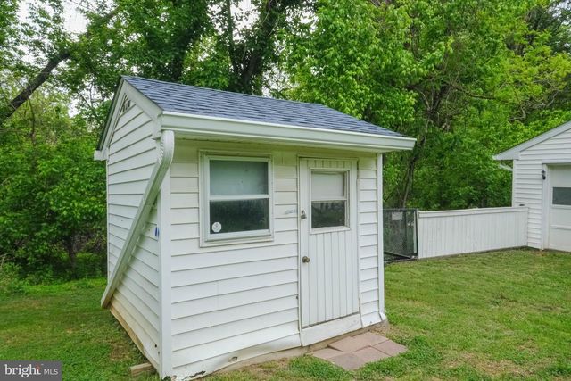 83 HOSTLER RD, Harpers Ferry, WV 25425