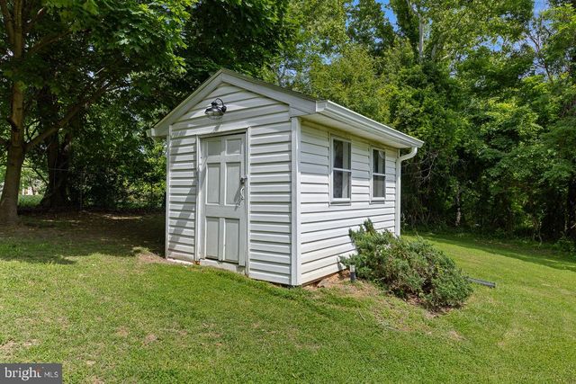83 HOSTLER RD, Harpers Ferry, WV 25425