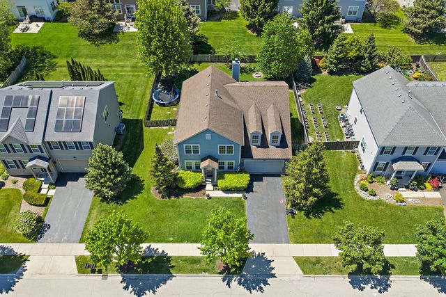 394 Rockland Avenue, Elgin, IL 60124