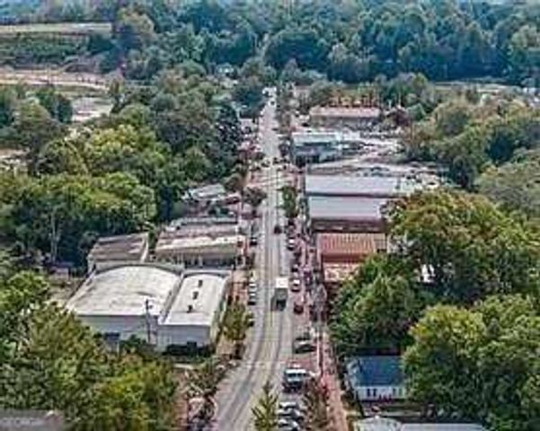 110 Highlands Chase, Ball Ground, GA 30107