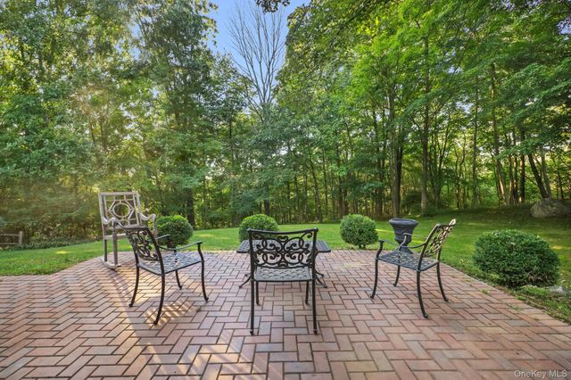 13 Hyatt Lane, Somers, NY 10589