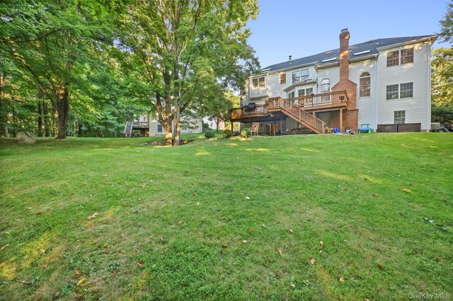 13 Hyatt Lane, Somers, NY 10589