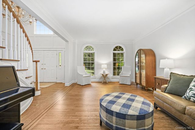 13 Hyatt Lane, Somers, NY 10589