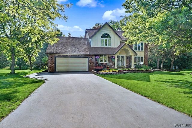 4 Curley Drive, Orchard Park, NY 14127