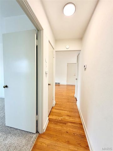 5952 Nagel Avenue, St Louis, MO 63109