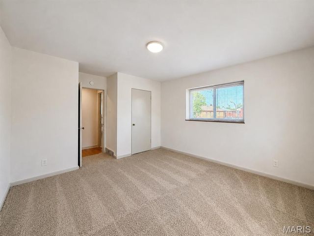 5952 Nagel Avenue, St Louis, MO 63109