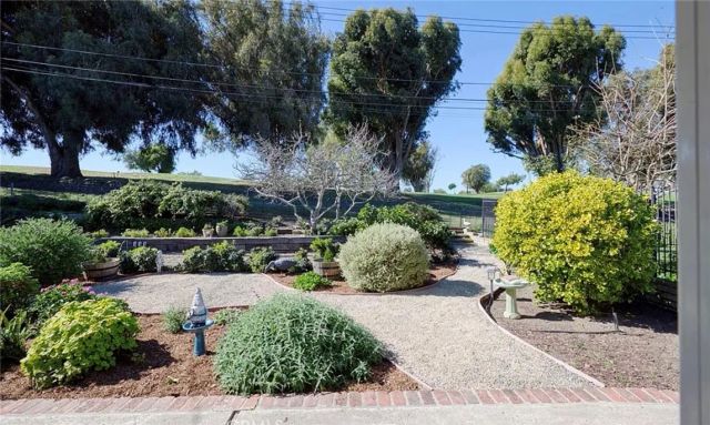 16711 Greenview, Huntington Beach, CA 92649