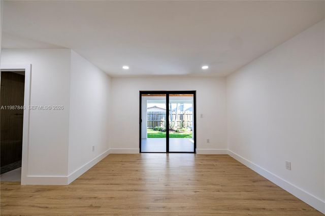 12271 SW 95th St, Miami, FL 33186