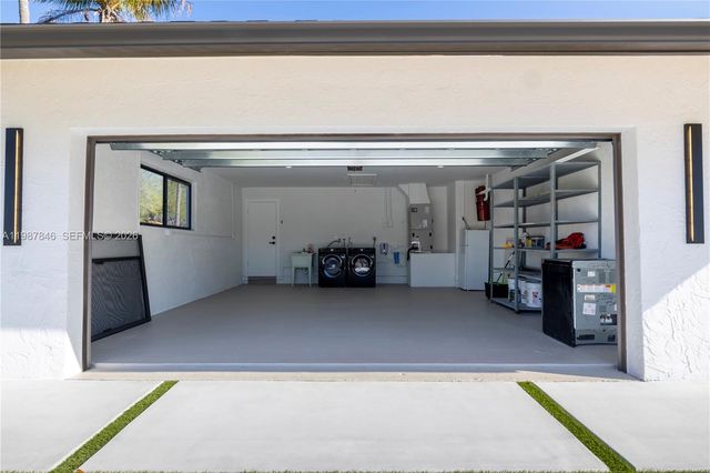 12271 SW 95th St, Miami, FL 33186