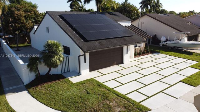 12271 SW 95th St, Miami, FL 33186