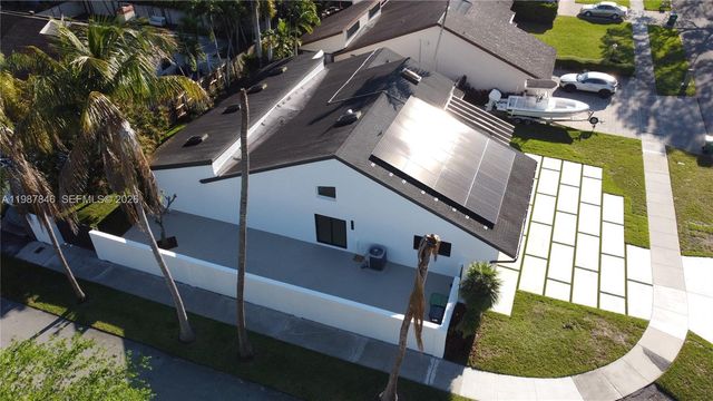 12271 SW 95th St, Miami, FL 33186