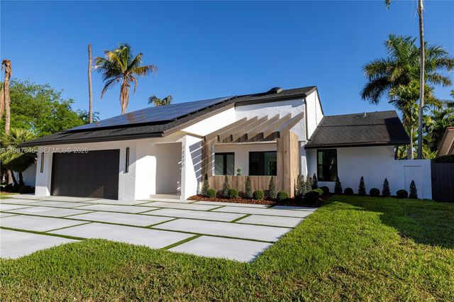 12271 SW 95th St, Miami, FL 33186