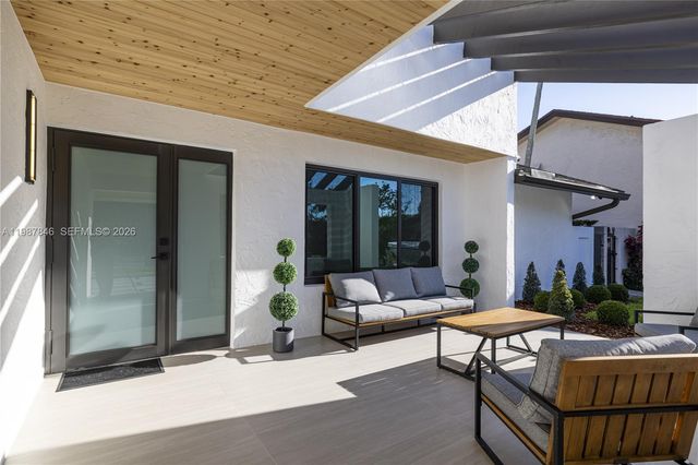 12271 SW 95th St, Miami, FL 33186