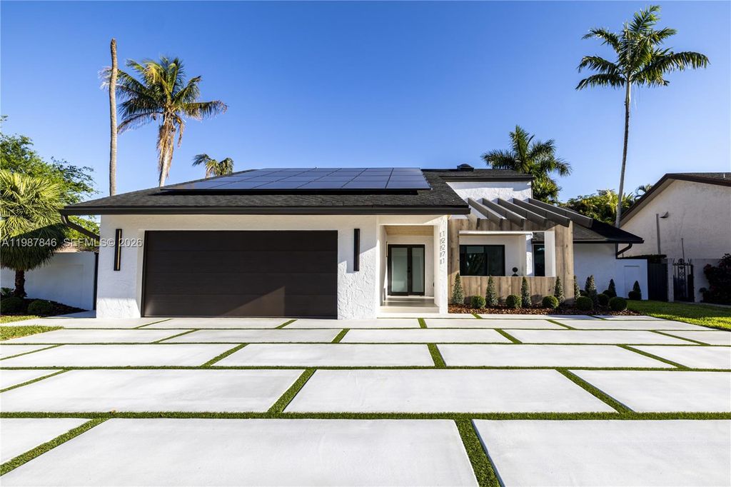 12271 SW 95th St, Miami, FL 33186