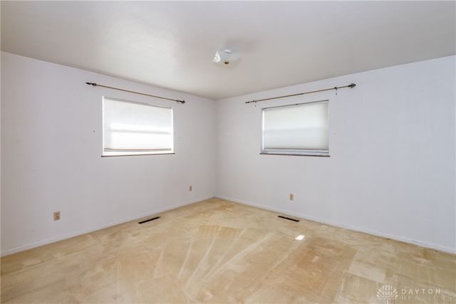 303 E Whittier Avenue, Fairborn, OH 45324