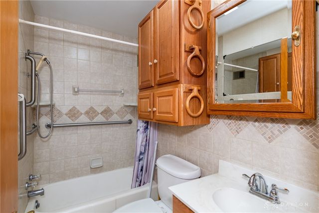 303 E Whittier Avenue, Fairborn, OH 45324