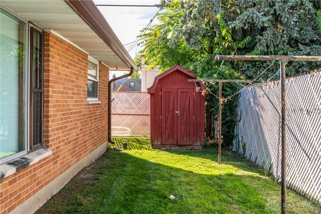 303 E Whittier Avenue, Fairborn, OH 45324