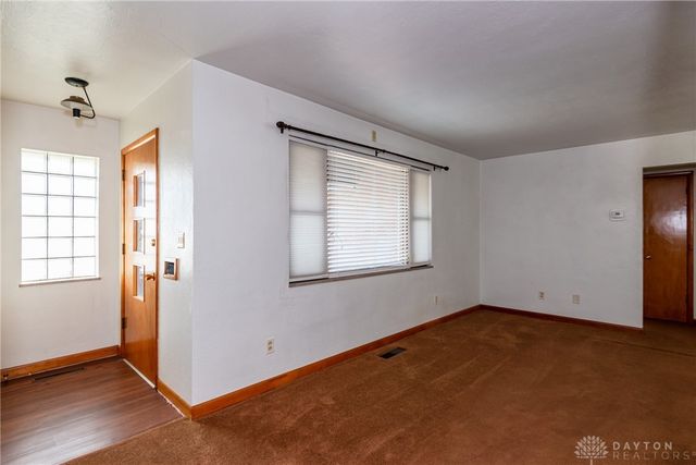 303 E Whittier Avenue, Fairborn, OH 45324