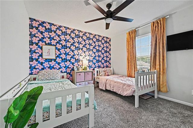 1857 Shannon Drive, Liberty, MO 64068