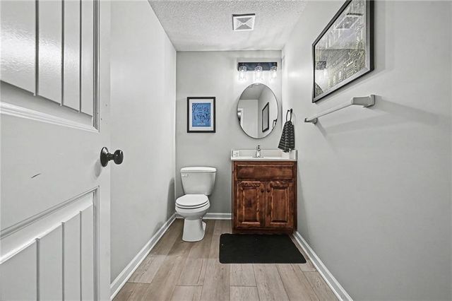 1857 Shannon Drive, Liberty, MO 64068