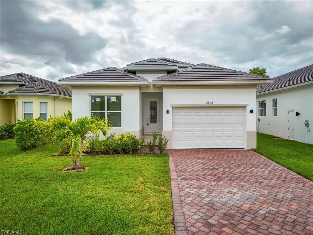 2548 Linda DR, NAPLES, FL 34112 — exterior