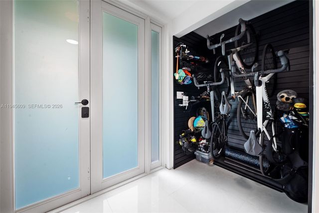 2180 SW 20th St, Miami, FL 33145