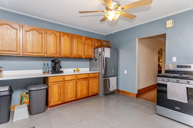 42 Indi Illi Pkwy, Hammond, IN 46324