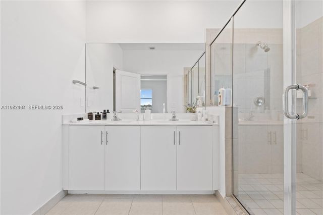 11932 SW 241st Ter 11932, Homestead, FL 33032