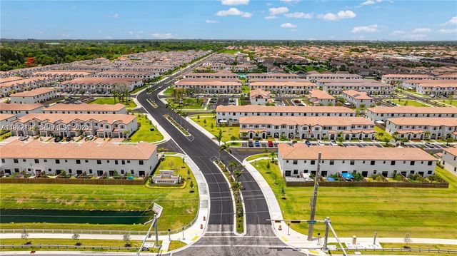 11932 SW 241st Ter 11932, Homestead, FL 33032