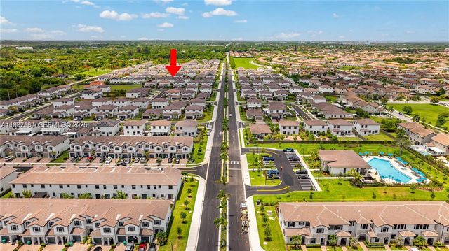 11932 SW 241st Ter 11932, Homestead, FL 33032