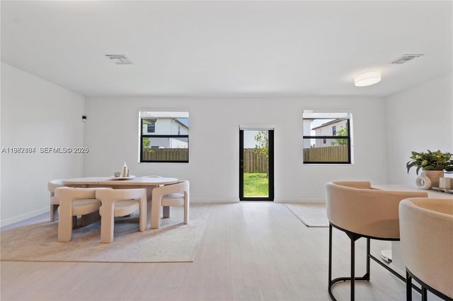 11932 SW 241st Ter 11932, Homestead, FL 33032