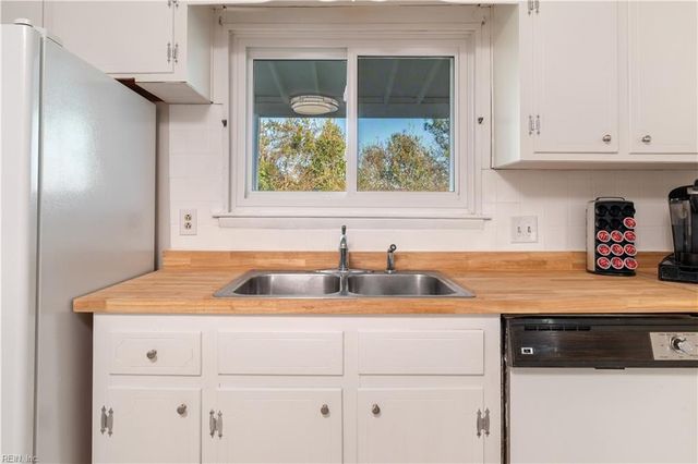 228 Palace Green BLVD, Virginia Beach, VA 23452